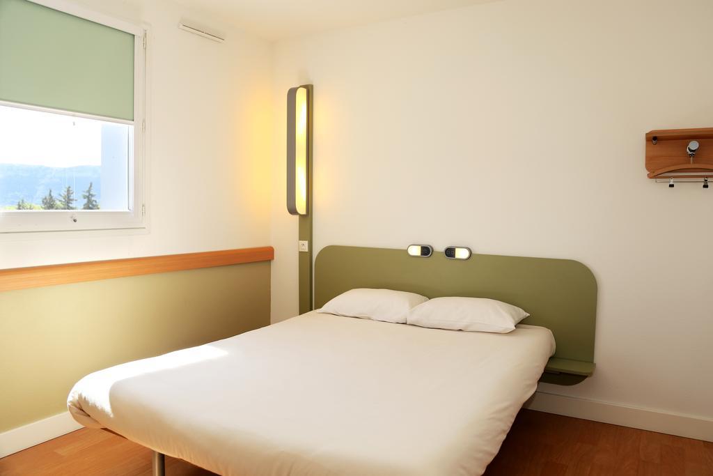 Ibis Budget Aubenas Habitación foto